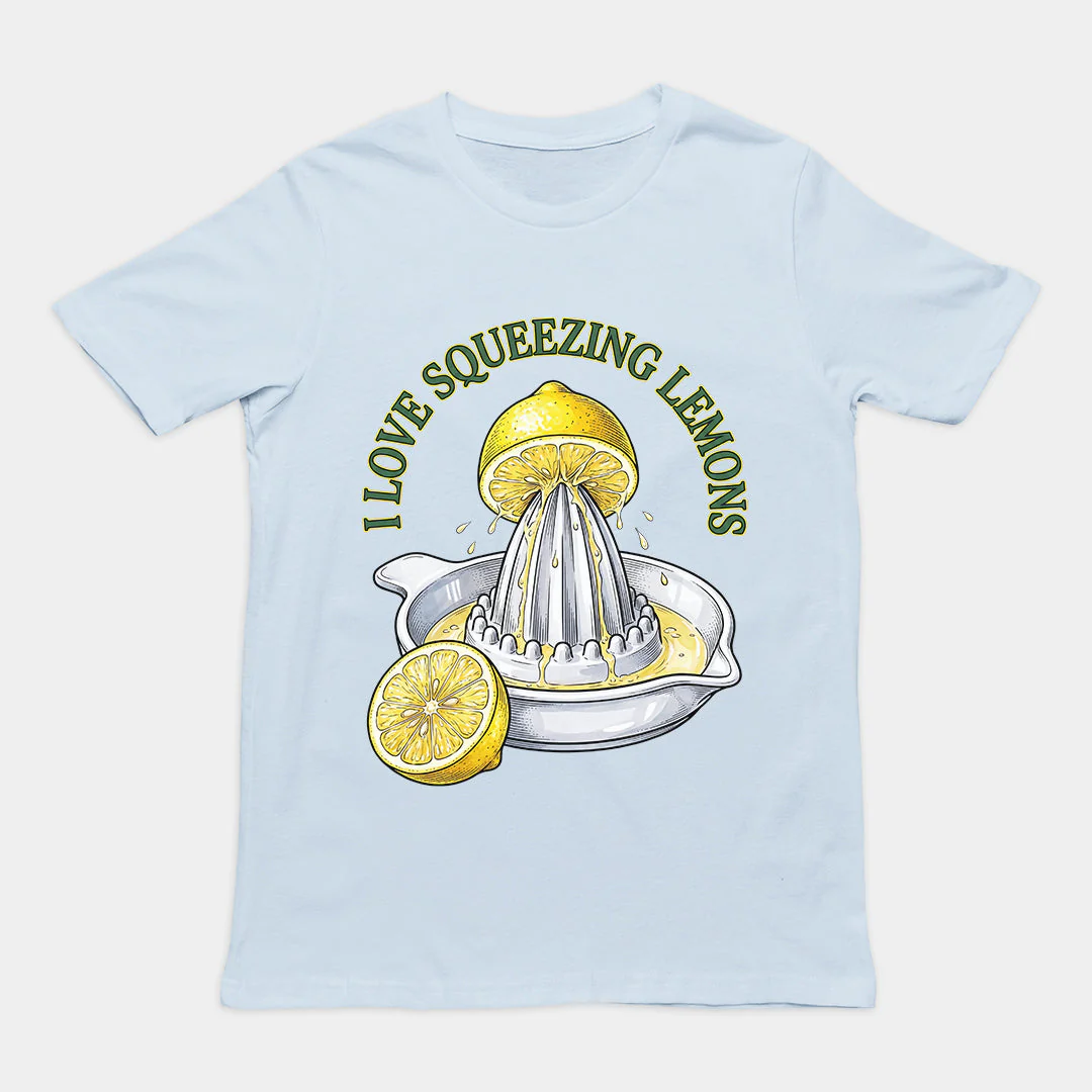 I love squeezing lemons T-Shirt - Image 6
