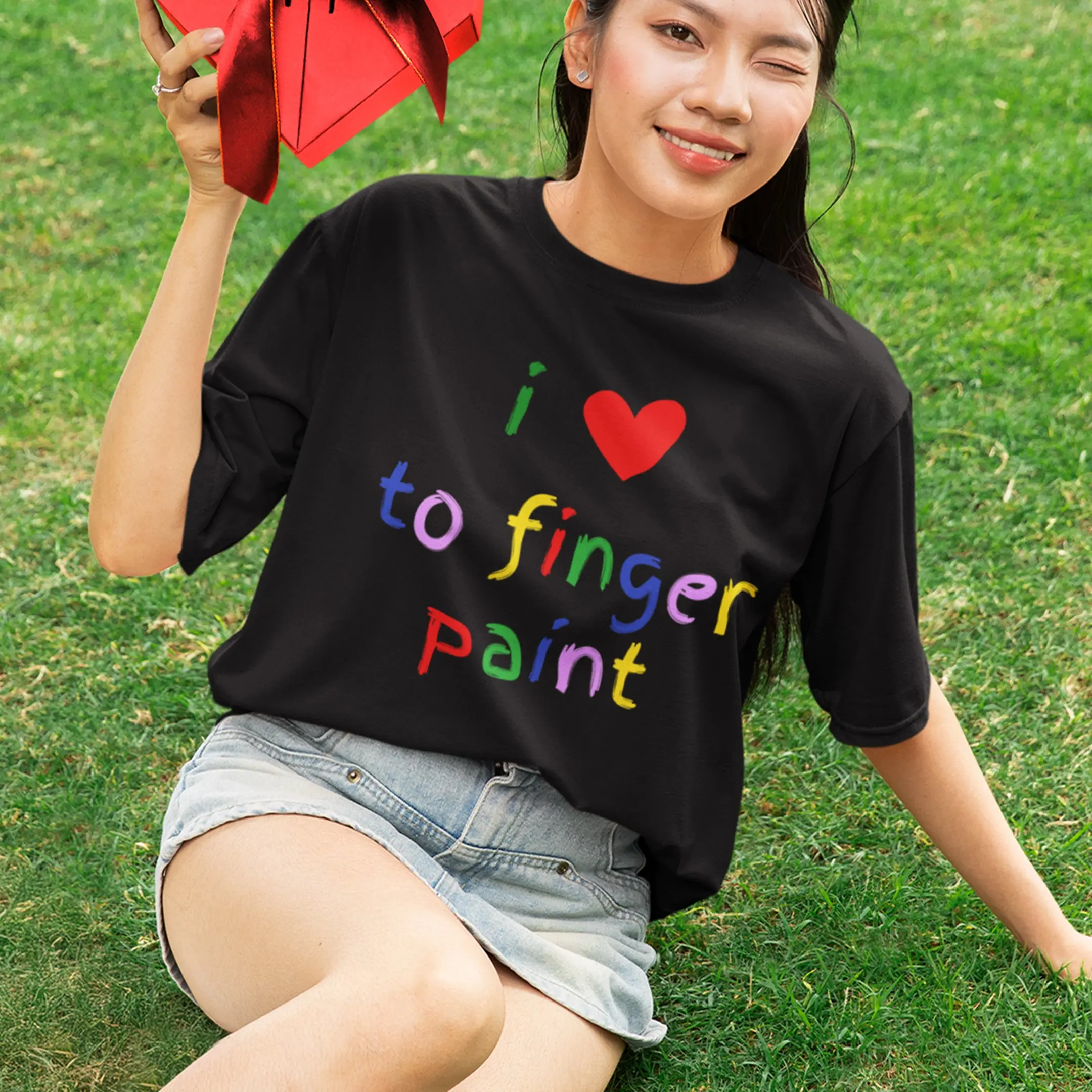 I love to finger paint T-Shirt - Image 7